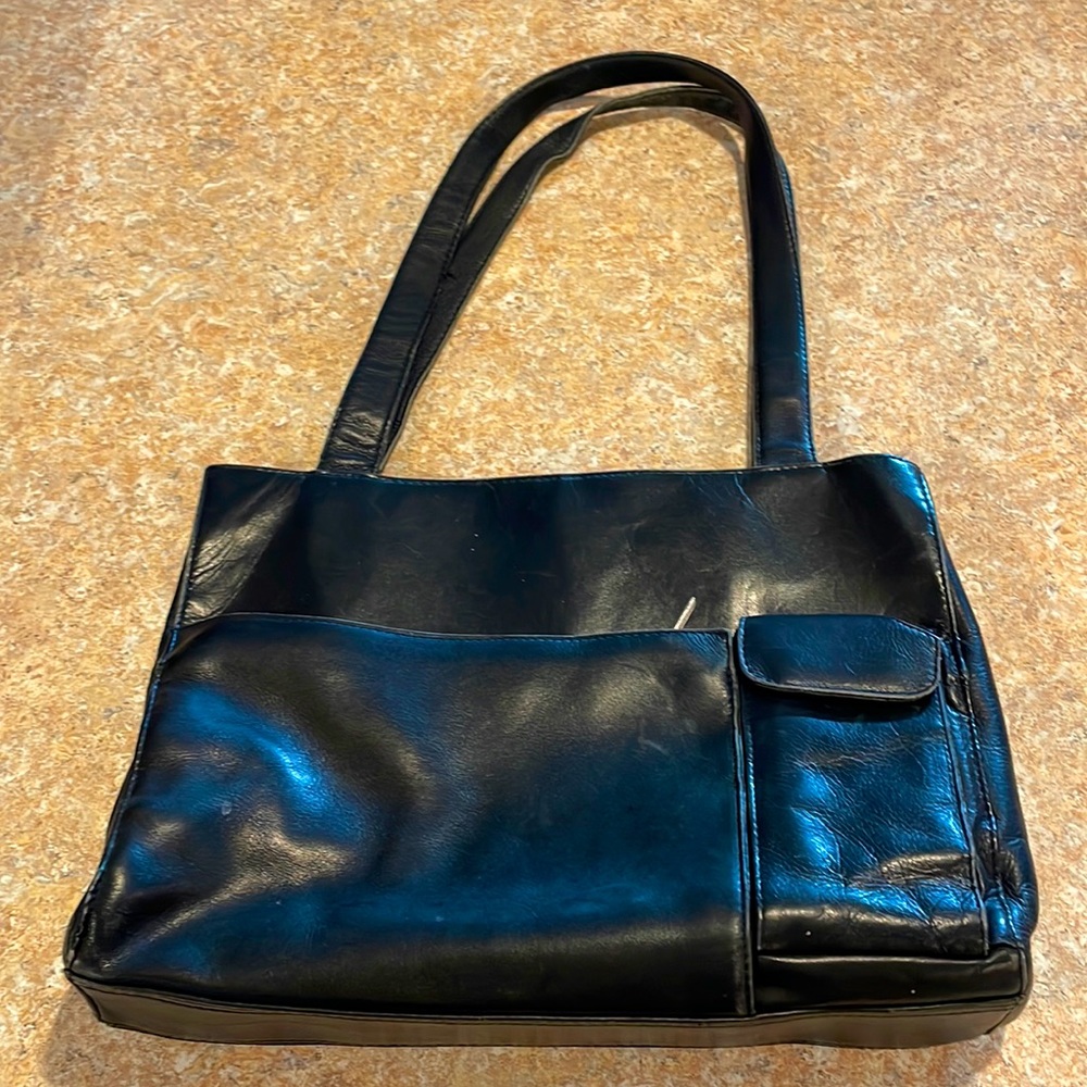 Black leather Wilson’s Leather purse